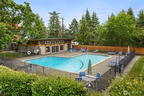 5818 NE 70th Street Seattle WA 98115