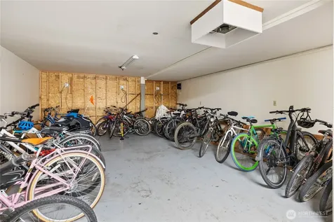 5818 NE 70th Street Seattle WA 98115