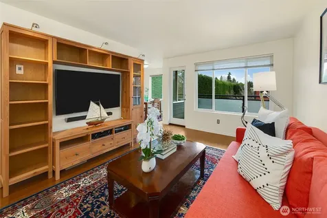 5818 NE 70th Street Seattle WA 98115