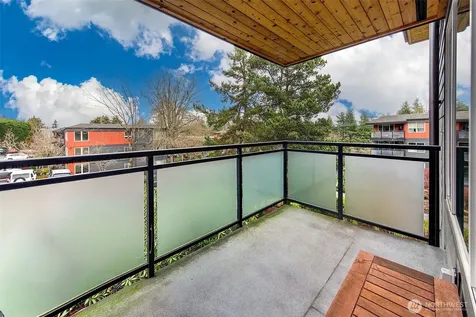 5818 NE 70th Street Seattle WA 98115