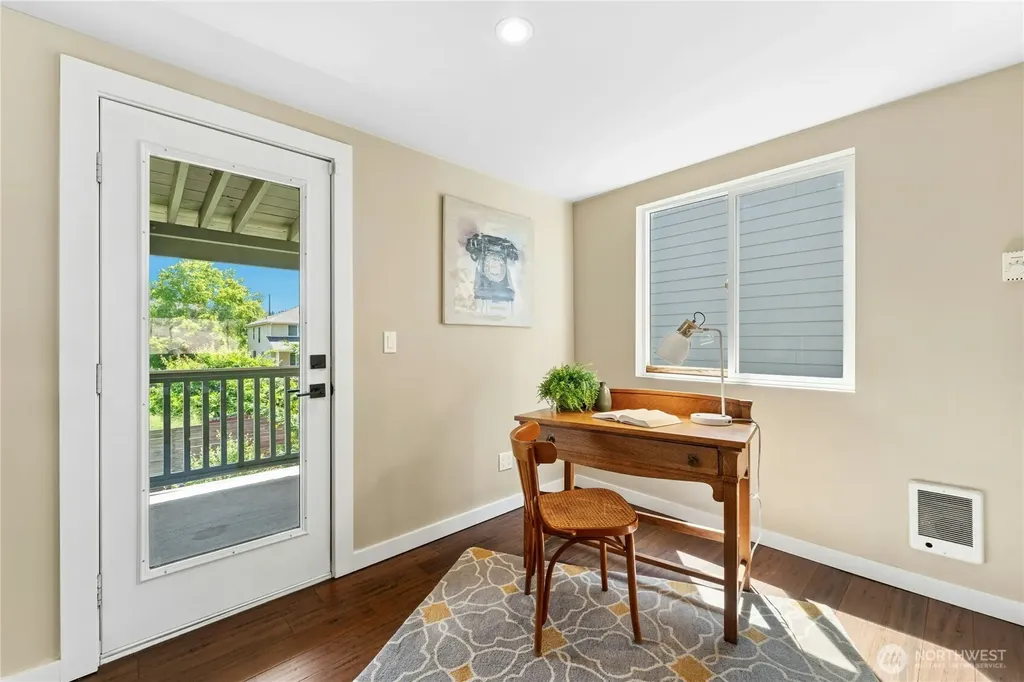 14042 33rd Avenue S Tukwila WA 98168