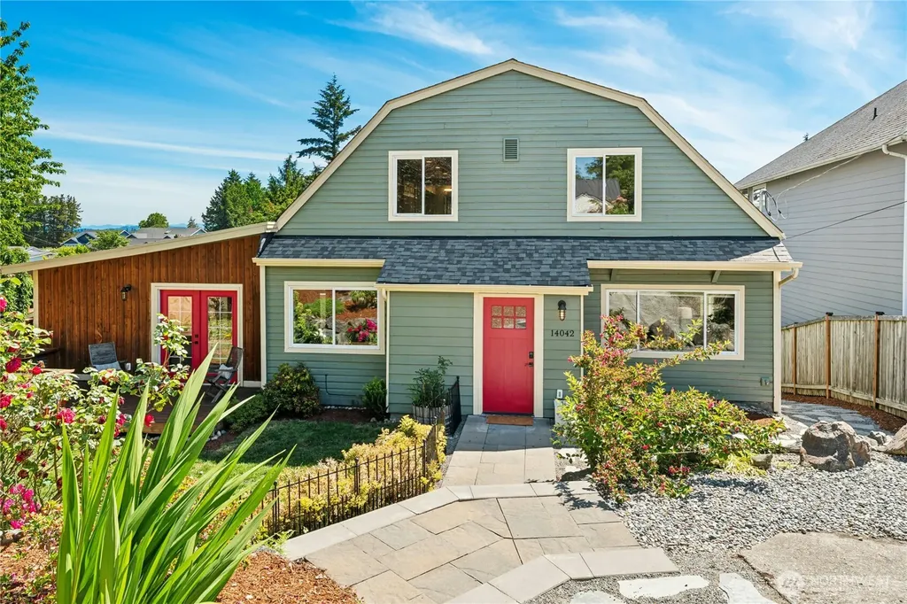 14042 33rd Avenue S Tukwila WA 98168