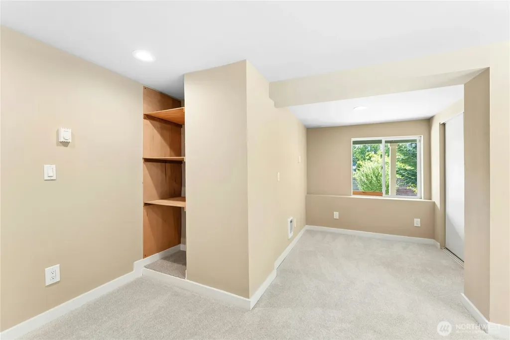 14042 33rd Avenue S Tukwila WA 98168