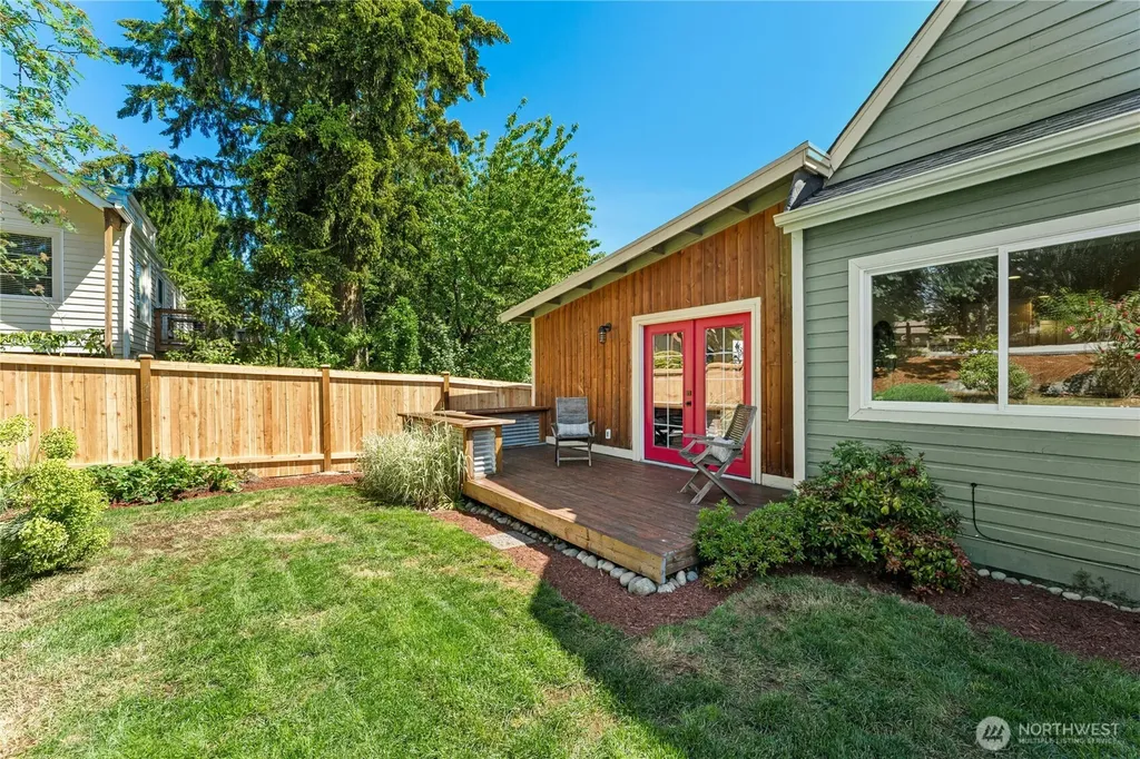 14042 33rd Avenue S Tukwila WA 98168