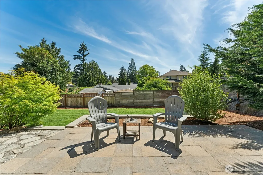 14042 33rd Avenue S Tukwila WA 98168