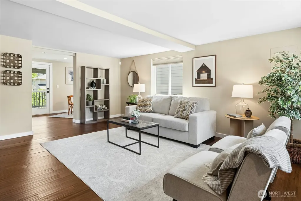 14042 33rd Avenue S Tukwila WA 98168