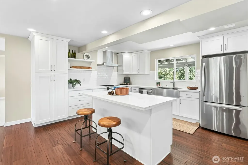 14042 33rd Avenue S Tukwila WA 98168