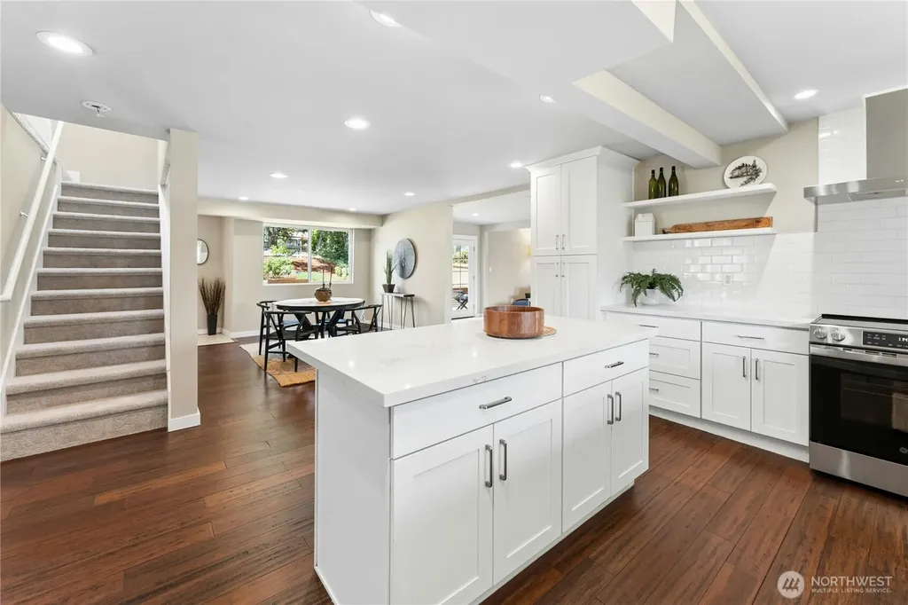 14042 33rd Avenue S Tukwila WA 98168