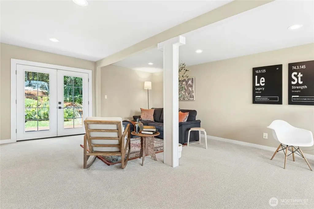 14042 33rd Avenue S Tukwila WA 98168