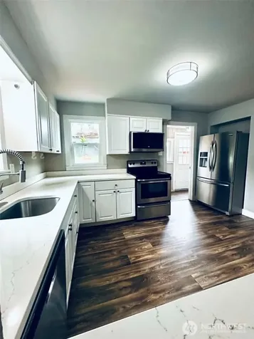 4829 S L Street Tacoma WA 98408