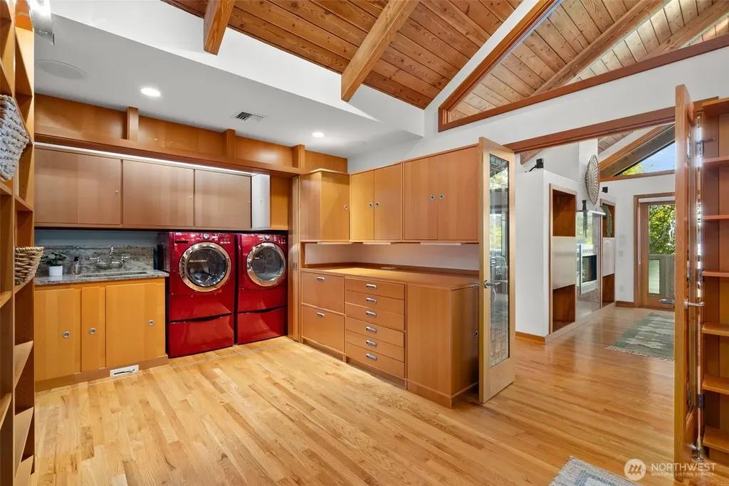 112 Merridith Street Port Ludlow WA 98365
