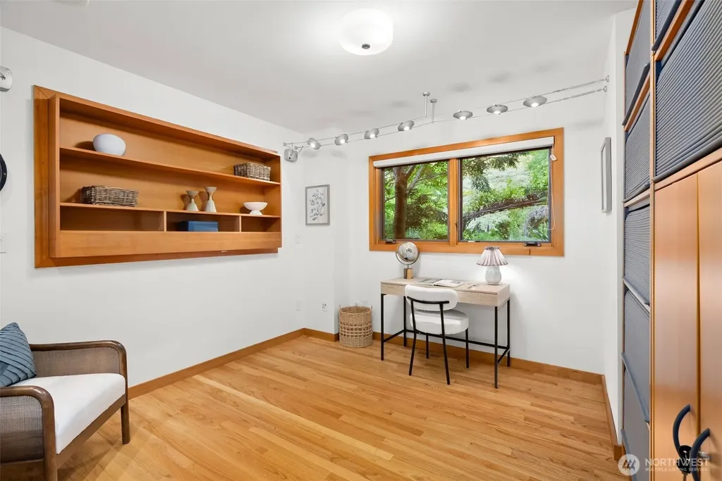 112 Merridith Street Port Ludlow WA 98365