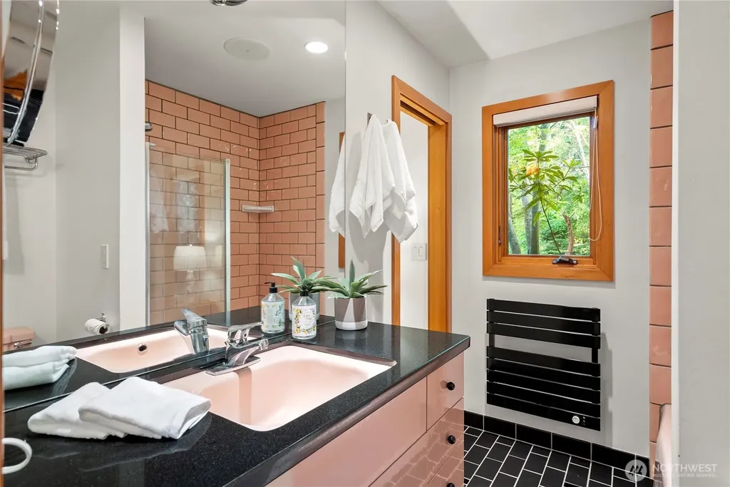 112 Merridith Street Port Ludlow WA 98365