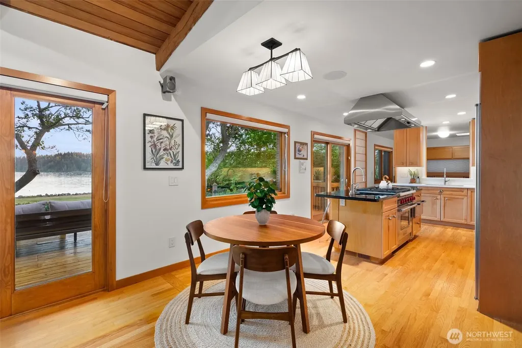 112 Merridith Street Port Ludlow WA 98365