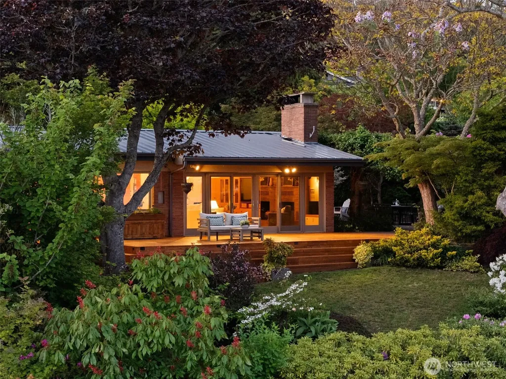 112 Merridith Street Port Ludlow WA 98365