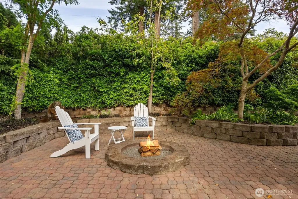 112 Merridith Street Port Ludlow WA 98365