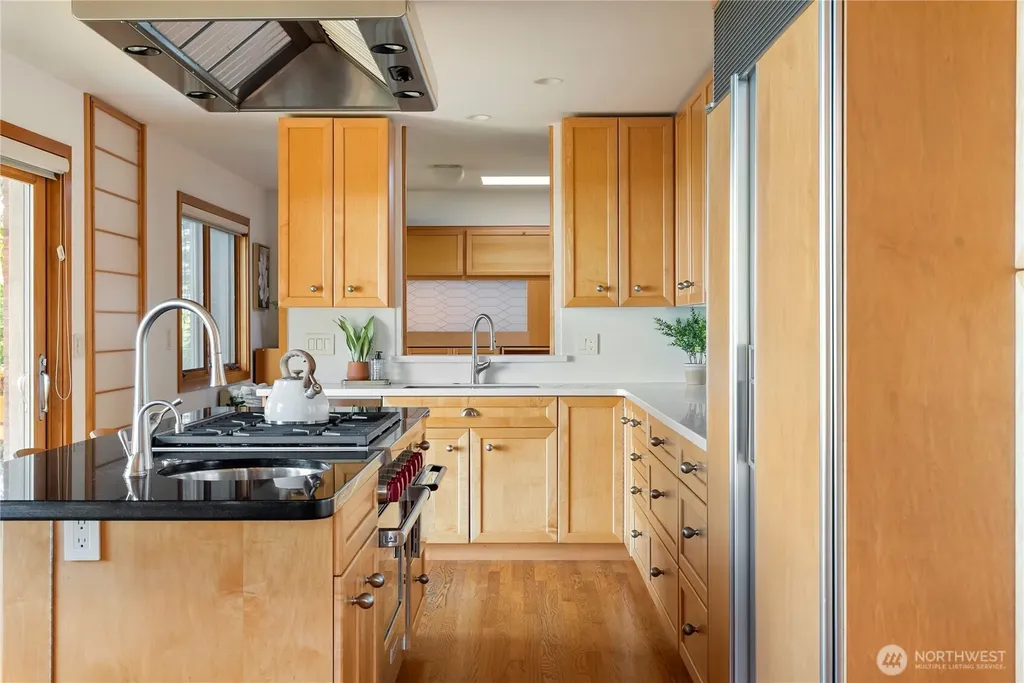 112 Merridith Street Port Ludlow WA 98365