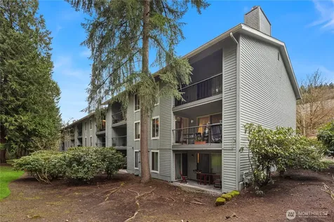 4727 W Lake Sammamish Parkway SE Issaquah WA 98027