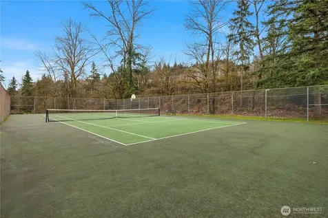 4727 W Lake Sammamish Parkway SE Issaquah WA 98027