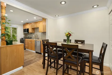 4727 W Lake Sammamish Parkway SE Issaquah WA 98027