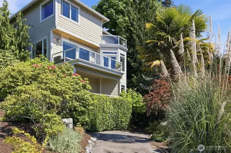 5015 Sound Avenue Everett WA 98203