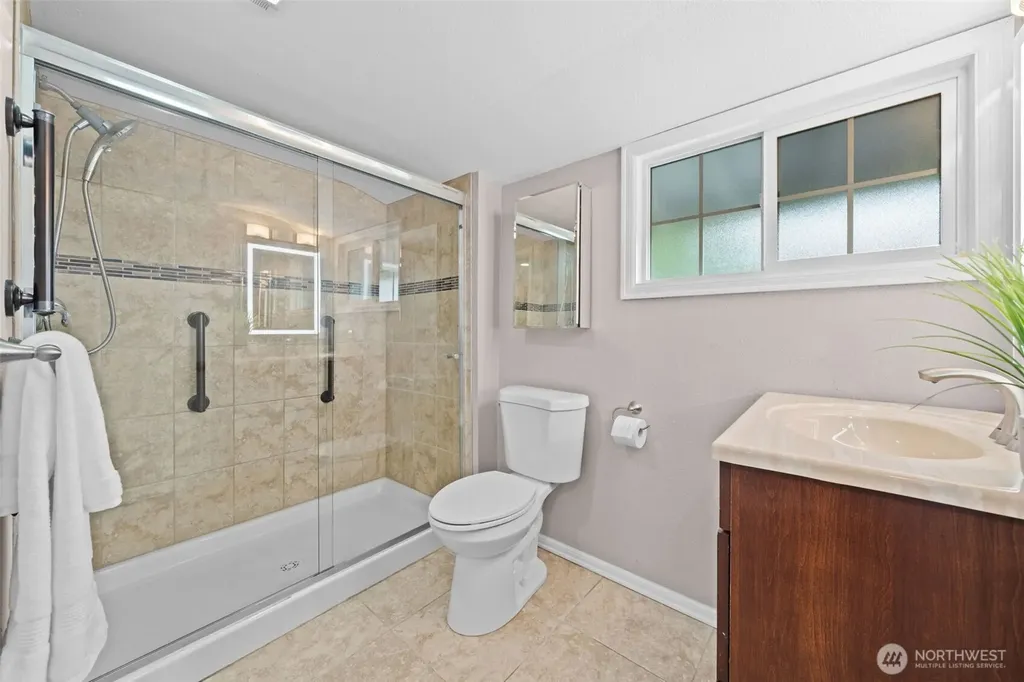 17502 113th Avenue NE Bothell WA 98011