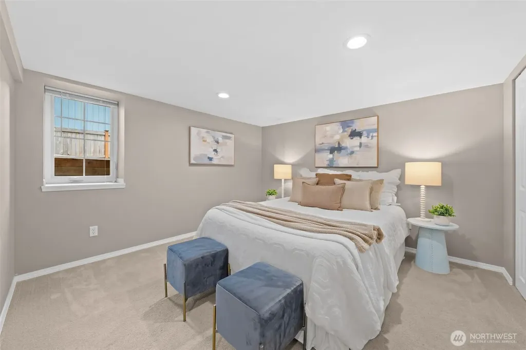 17502 113th Avenue NE Bothell WA 98011