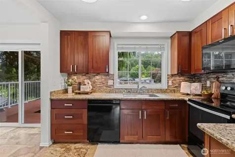 17502 113th Avenue NE Bothell WA 98011