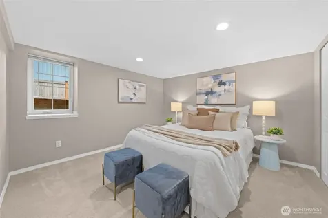 17502 113th Avenue NE Bothell WA 98011