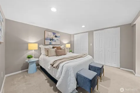 17502 113th Avenue NE Bothell WA 98011