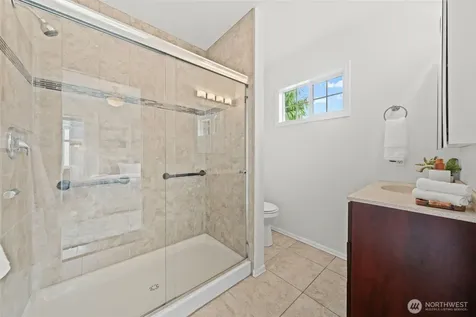 17502 113th Avenue NE Bothell WA 98011