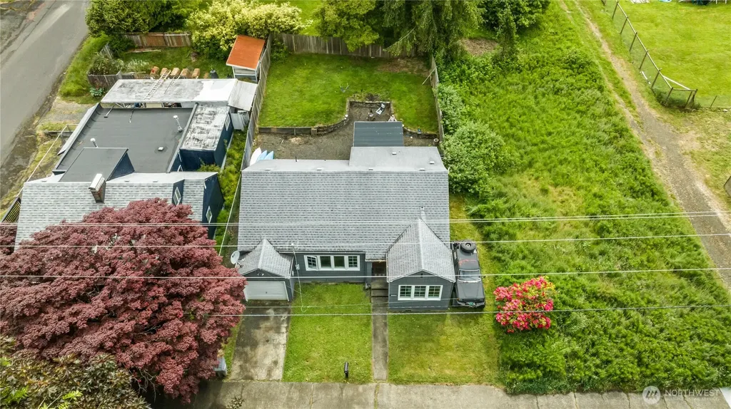 1716 Young Street Aberdeen WA 98520