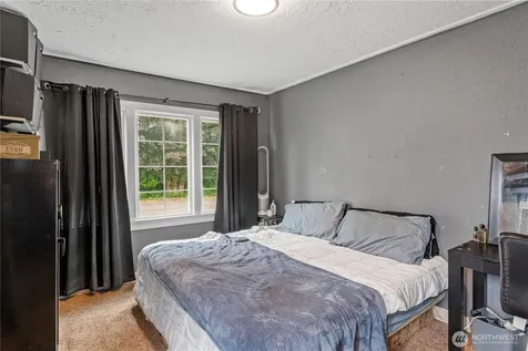 1716 Young Street Aberdeen WA 98520