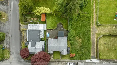1716 Young Street Aberdeen WA 98520