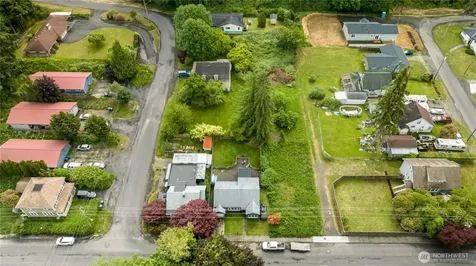 1716 Young Street Aberdeen WA 98520
