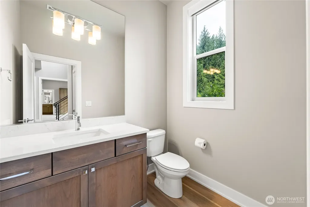 2483 NE 242nd Place Sammamish WA 98074