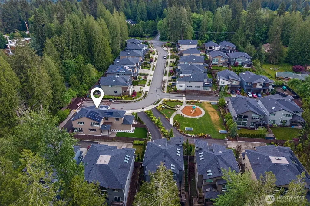 2483 NE 242nd Place Sammamish WA 98074