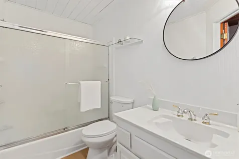 18503 SE 64th Way Issaquah WA 98027