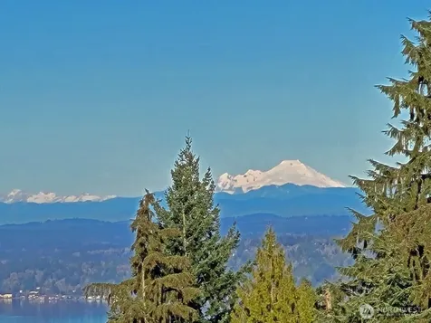 18503 SE 64th Way Issaquah WA 98027