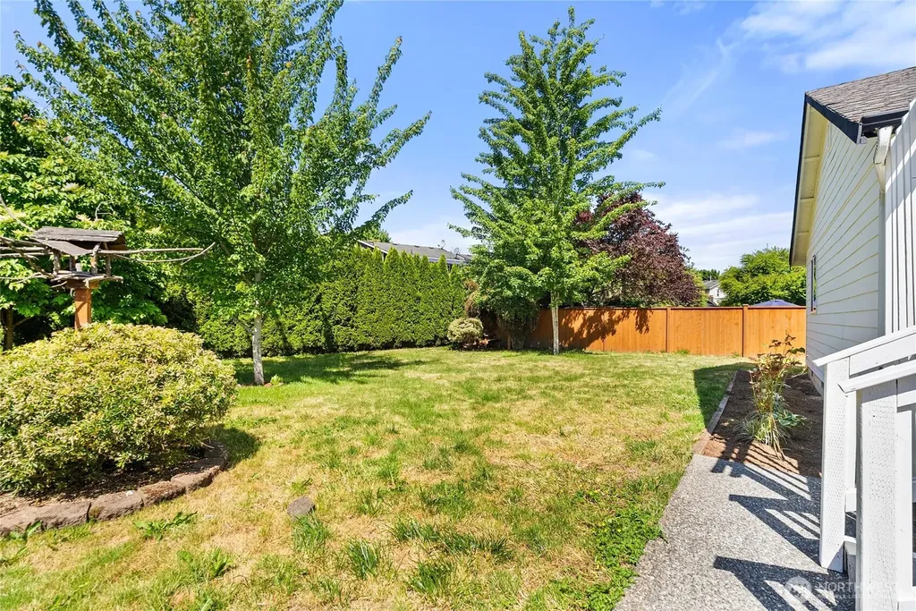 10702 59th Avenue NE Marysville WA 98270