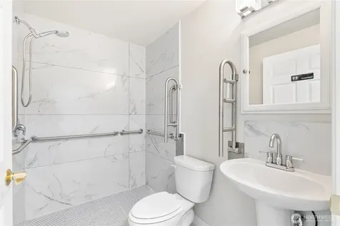 10702 59th Avenue NE Marysville WA 98270