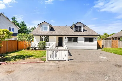 10702 59th Avenue NE Marysville WA 98270