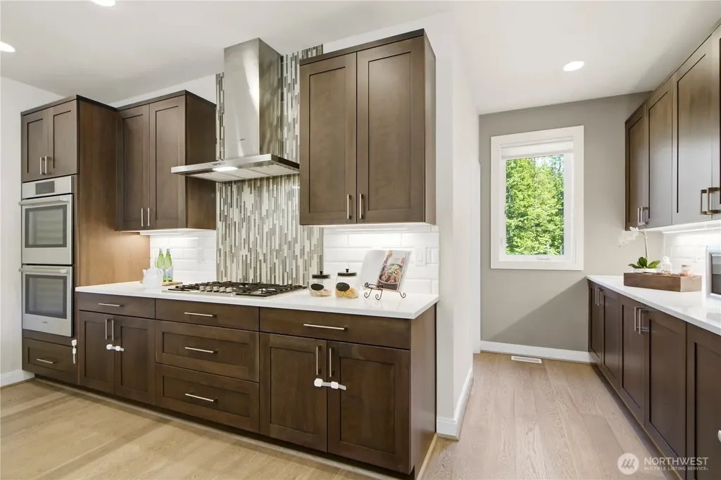 16003 SE 43rd Street Bellevue WA 98006
