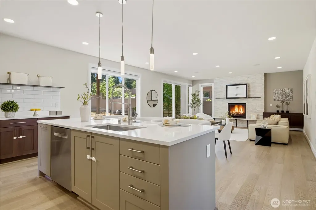 16003 SE 43rd Street Bellevue WA 98006