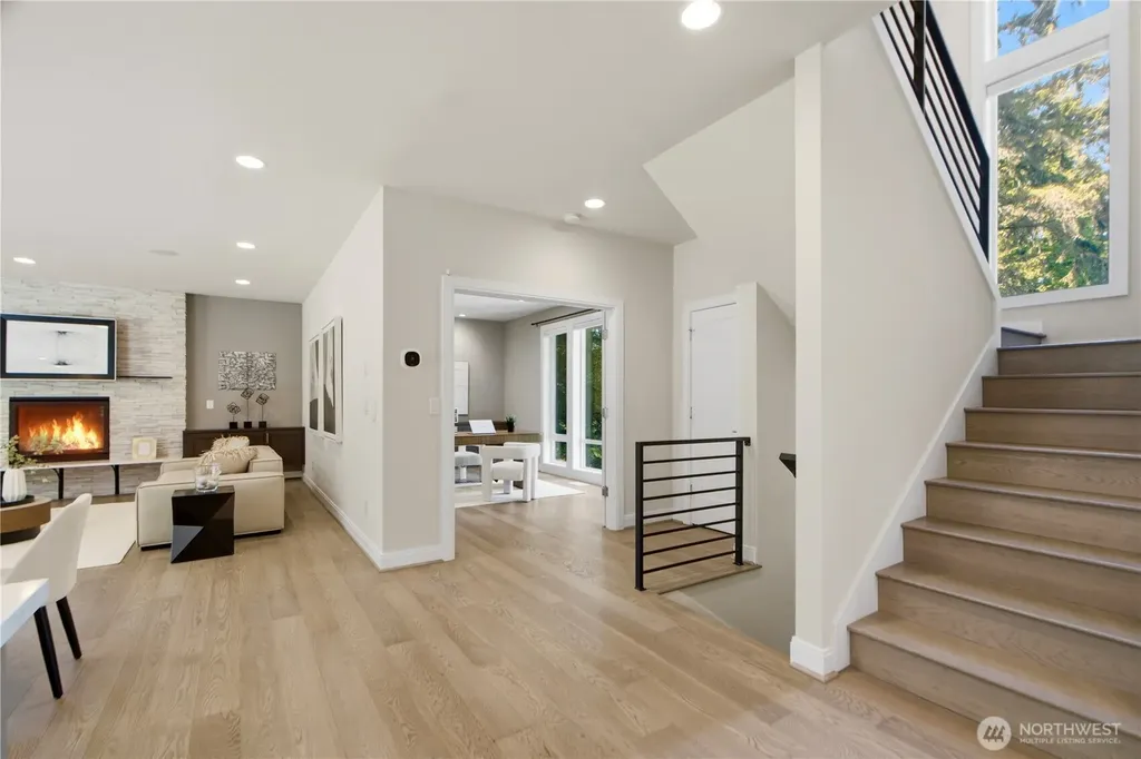 16003 SE 43rd Street Bellevue WA 98006