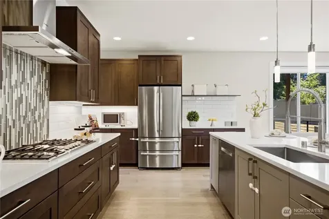 16003 SE 43rd Street Bellevue WA 98006