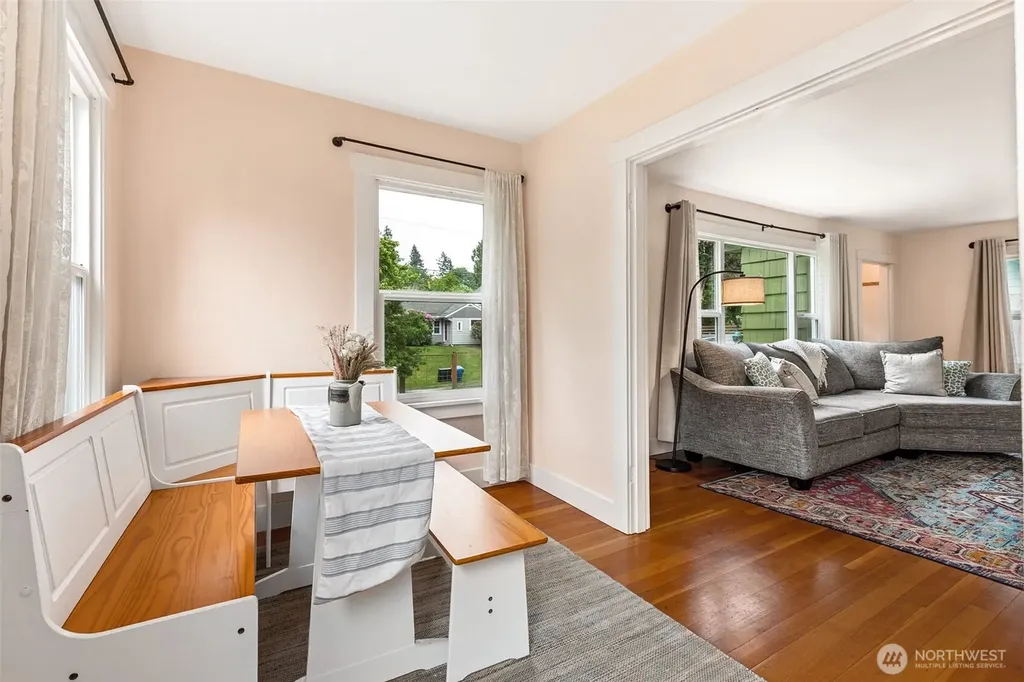 1022 Brawne Avenue NW Olympia WA 98502
