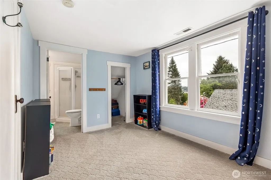1022 Brawne Avenue NW Olympia WA 98502