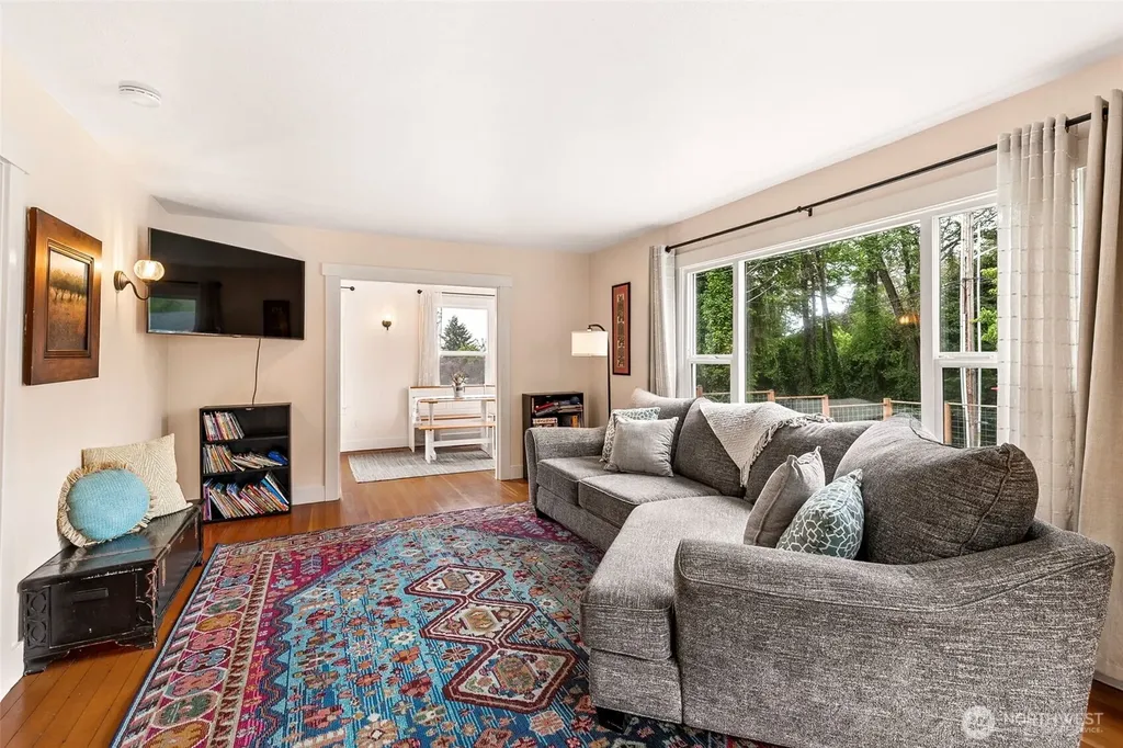 1022 Brawne Avenue NW Olympia WA 98502