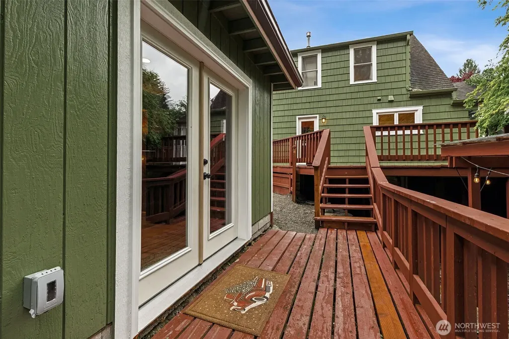 1022 Brawne Avenue NW Olympia WA 98502